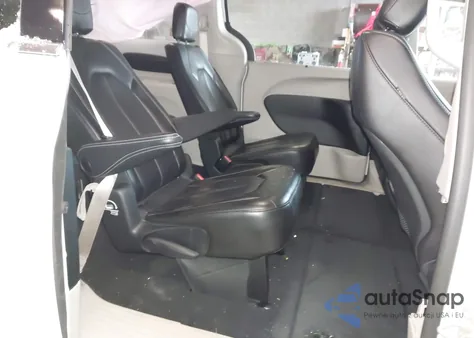 2023 Chrysler Pacifica Touring L z USA, uszkodzony, nr VIN 2C4RC1BG3PR563879